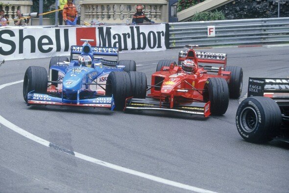 Wurz vs. Schumacher: zu rustikal - Foto: LAT Images