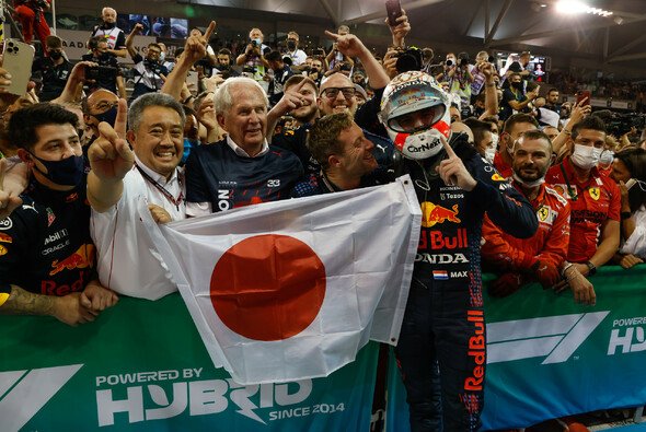 Honda feiert 2021 den Weltmeister-Titel mit Max Verstappen und Red Bull - Foto: LAT Images