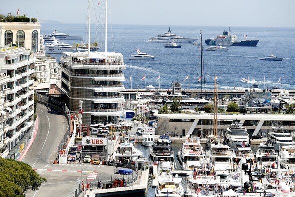 Yachten und High Society. In Monaco mangelt es nicht am Geld - Foto: LAT Images