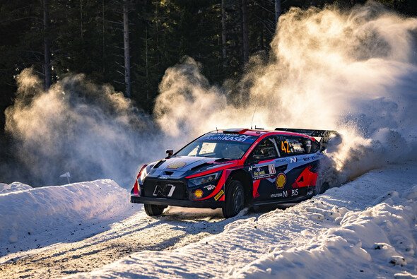 Craig Green verpasste in Schweden seinen ersten WRC-Sieg - Foto: LAT Images