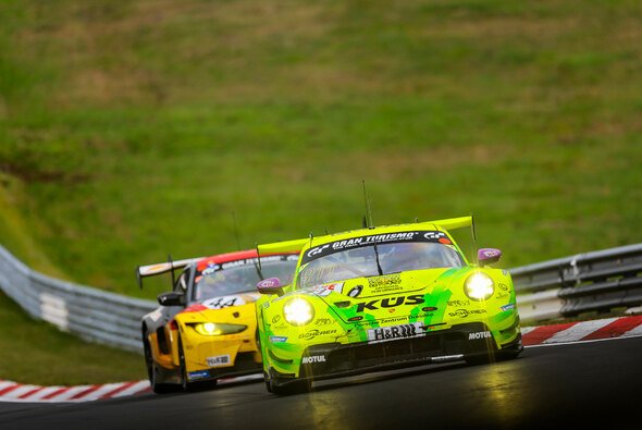 Manthey-Porsche beim 24h-Rennen Nürburgring - Foto: Gruppe C Photography