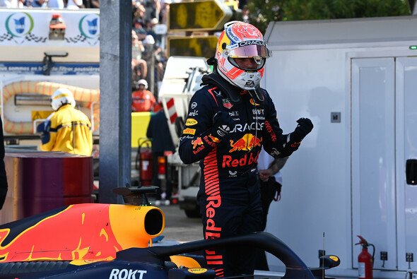 Max Verstappen steht heute in Monaco auf der Pole - Foto: LAT Images