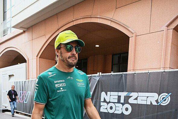 Fernando Alonso heute in Monaco - Foto: LAT Images