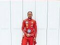 Formel 1 Live: Erste Ausfahrt mit Ferrari! Lewis Hamilton gibt Debüt in Rot. 