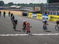 Radrennen der MotoGP-Stars in Le Mans: Marc Marquez schlägt Tour-Legende Mark Cavendish