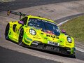 Manthey-Porsche bei 24h Nürburgring für Überschlag-Unfall bestraft