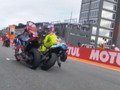 MotoGP völlig kurios: Franco Morbidelli kollidiert noch vor Rennstart mit Aleix Espargaro!