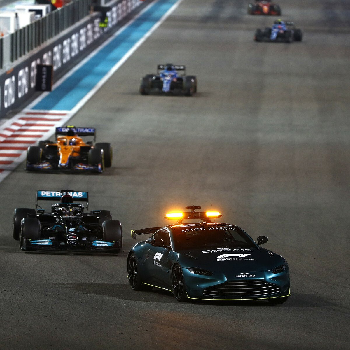 Formel 1 Ticker-Nachlese Abu Dhabi Mercedes mit Einspruch