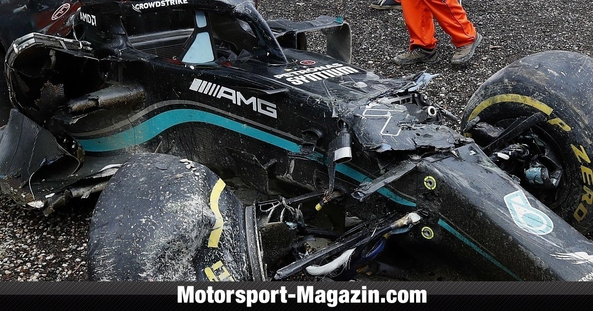 Mercedes after crash with money problems