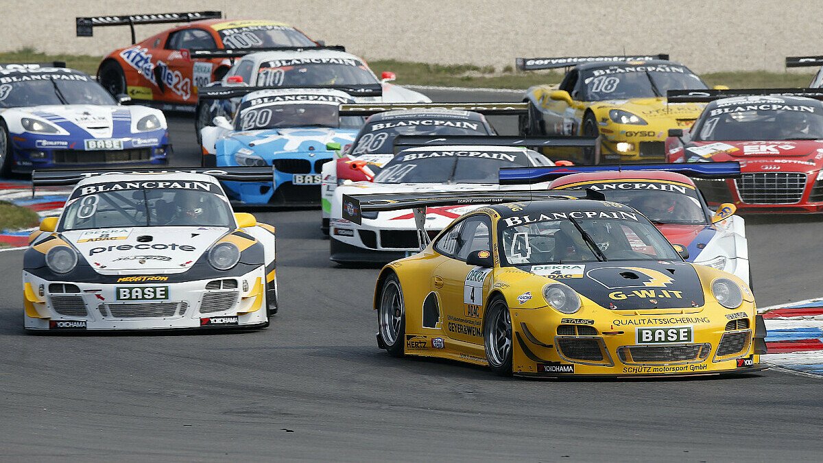 Engelhardt von der Strecke gerammt GT Masters