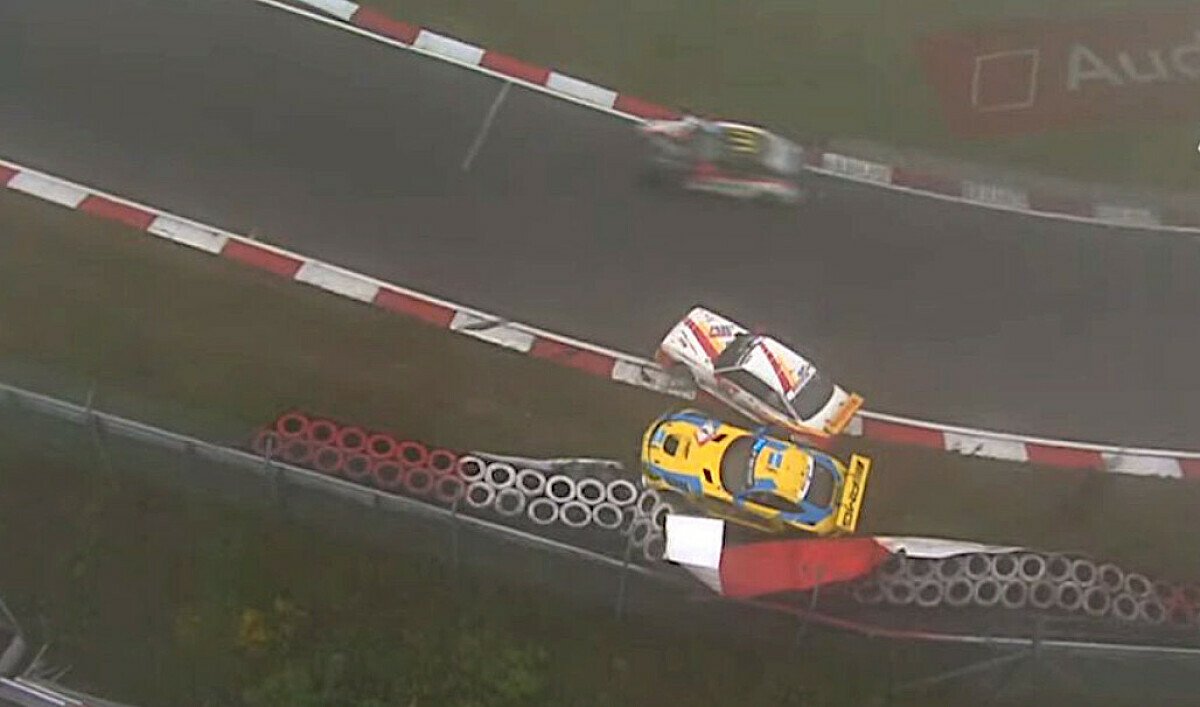 Unfall zwischen Maro Engel im Mercedes-AMG GT3 und dem Opel Manta