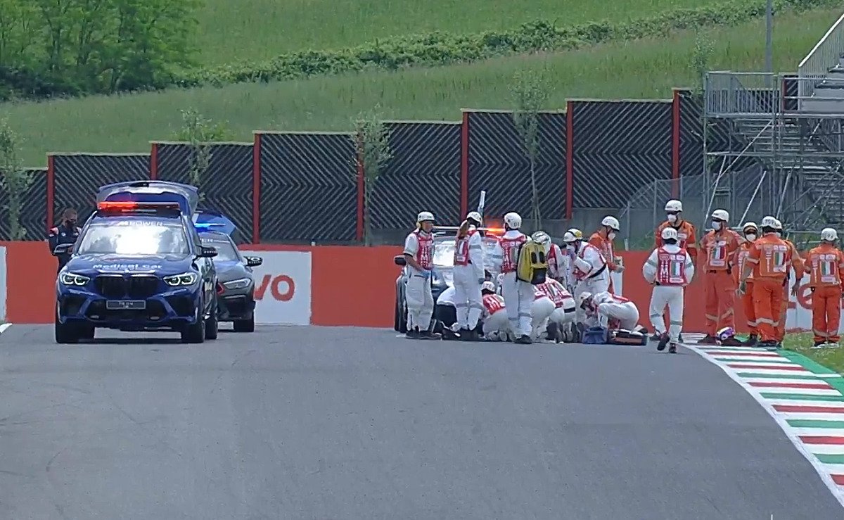 Schlimmer Unfall Uberschattet Moto3 Qualifying In Mugello