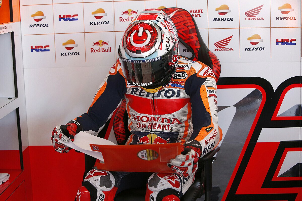 Motogp Aragon 2018 Marc Marquez Crasht Im 4 Training