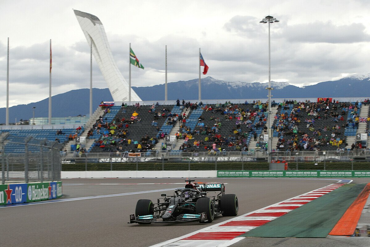 Lewis Hamilton geht als Favorit mit Nachteil heute ins Sotschi-Rennen