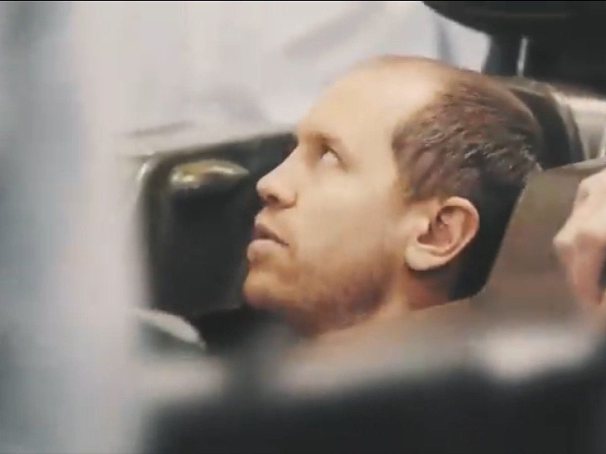 Formel 1 Sebastian Vettel Zum Seat Fitting Bei Aston Martin