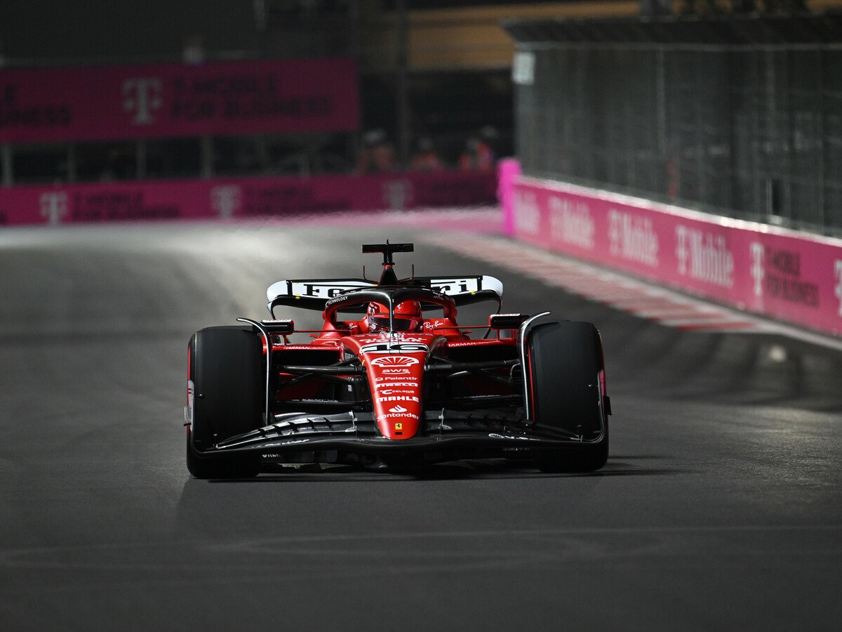 Formel 1 Las Vegas FP2 Leclerc vorne, Verstappen kämpft
