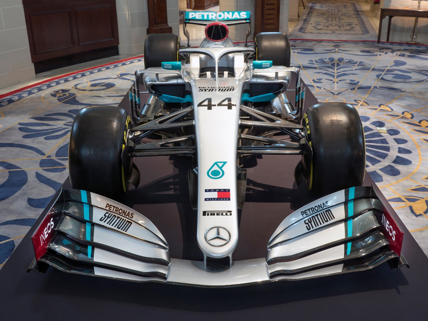 Mercedes presenta su monoplaza para 2020: el W11 0938147