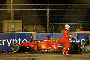 Crash Leclerc - Formel 1 2021, Saudi-Arabien GP, Dschidda, Bild: LAT Images