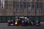 Alle wilden Duelle Hamilton vs. Verstappen in Bildern - Formel 1 2021, Bild: Red Bull