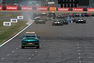 Horror-Startcrash - Formel 1 2022, Großbritannien GP, Silverstone, Bild: LAT Images