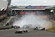 Horror-Startcrash - Formel 1 2022, Großbritannien GP, Silverstone, Bild: LAT Images