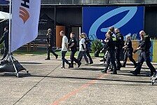 Formel E Berlin: Irre! Klima-Chaoten stürmen Startaufstellung