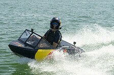 Formel 1: Tsunoda gewinnt Mini-Jetboot-Rennen in Miami
