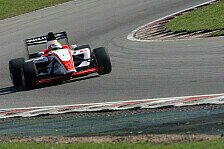 Formel 2 - Wagen in Brands Hatch präsentiert