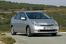 Auto - Toyota Prius feiert 15. Geburtstag