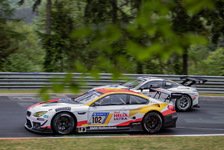 24 h Nürburgring: BMW eilt von Panne zu Panne