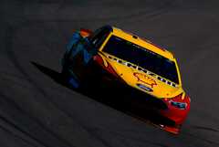 Polesetter Joey Logano holte die letzte Bestzeit - Foto: NASCAR