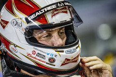 Kevin Harvick steht zum dritten Mal auf Pole Position - Foto: LAT Images