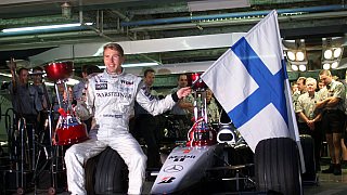 Bis heute sollte es der letzte WM-Titel von McLaren Mercedes sein. Mit Juan Pablo Montoya und einem weiteren Finnen, Kimi Räikkönen, könnte es 2005 aber vielleicht wieder soweit sein..., Foto: West