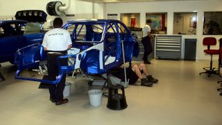 Zu Besuch in der Prodrive Fabrik