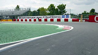 Danach geht es wieder auf die Start- und Zielgeraden, auf welcher dann eine Rundenzeit von 1:12.275 realisiert werden soll - das jedenfalls war die Vorjahrespole von Ralf Schumacher., Foto: Sutton