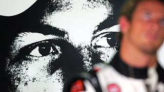 Montag Hat Jenson die Buttongate II Affäre überstanden? Wenn wir den britischen Medien Glauben schenken dürfen, dann wird er am Mittwoch sein Verbleiben in Brackley bestätigen., Foto: Sutton