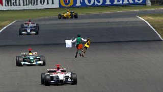 Achtung! Die verrücktesten ungebetenen F1-Gäste Achtung! Die verrücktesten ungebetenen F1-Gäste