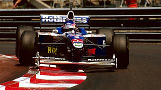 Heinz-Harald Frentzen wurde 1997 Villeneuves Teamkollege. Diesmal wetzte der Kanadier die Scharte des entgangenen Titels aus und besiegte Michael Schumacher beim Finale im spanischen Jerez. In diesem Jahr feierte Williams auch seinen 100. GP-Sieg. Der Zufall wollte es, dass dies am gleichen Ort geschah, an dem 18 Jahre zuvor auch der erste Sieg gelungen war: im heimischen Silverstone., Foto: Sutton