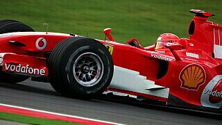 The Sun, England: "Schumacher hat's versemmelt. Sein Fehler in Runde 28 hat ihn den Sieg - und möglicherweise die achte WM-Krone - gekostet.", Foto: Sutton