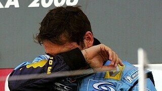 Für Giancarlo Fisichella war nach seinem dritten Platz besonders gerührt, da er um einen verstorbenen Freund trauerte., Foto: Sutton