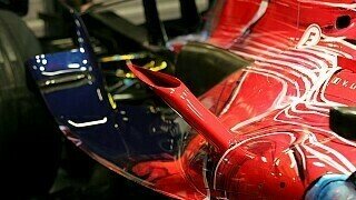 Bei Toro Rosso werden die zur effektiven Kühlung notwendigen Kamine weiterhin eingesetzt. Scheinbar bleiben die Kamine bei Toro Rosso im Gegensatz zum Red Bull unentbehrlich.
, Foto: Sutton