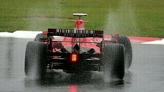 La Repubblica: "Hamilton triumphiert in Japan. Ein Desaster für Ferrari.", Foto: Sutton