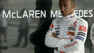 The Guardian: "Hamiltons Titelrennen wird vom Desastertag gestoppt - Lewis Hamiltons Weltmeister-Ambitionen erlitten gestern einen schweren Schlag, als er nach zwei großen Fehlern als 13. ins Ziel trudelte, während Ferrari das Rennen dominierte.", Foto: McLaren