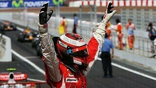Gazzetta dello Sport: "Die Ferrari-Dominanz beim Grand Prix in Spanien ist beeindruckend: Der Weltmeister von 2007 dominiert das Rennen wie keiner, er hat keinen einzigen Fehler begangen. McLaren und BMW sind in weiter Ferne., Foto: Sutton