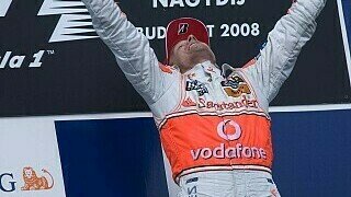 Ungarn Heikki Kovalainen holte endlich seinen ersten GP-Sieg und wurde damit der 100. GP-Sieger in der Geschichte., Foto: McLaren