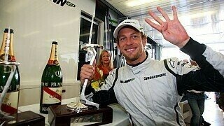 Le Figaro: "Jenson Button, der neue Schrecken der Rennstrecken. Drei Polepositions und vier Siege in fünf Rennen. Button beweist, dass er am Steuer eines guten Rennwagens das Zeug zu einem Großen hat.", Foto: Sutton