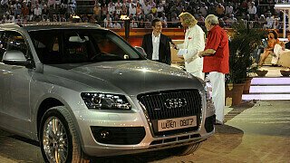 ...um dort einen nagelneuen Audi an einen glücklichen Gewinner zu übergeben., Foto: ZDF/Carmen Sauerbrei