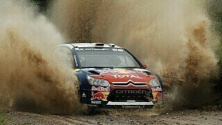 Olivier Quesnel (Teamchef Citroen):"Wir baten Evgeny Novikov und Conrad Rautenbach Sébastien Loeb vorbeizulassen, um so viele Punkte wie möglich für das Citroen World Rallye Team zu erzielen. Wir waren enttäuscht, als Sebastien Ogier nach einer so tollen Fahrt aufgeben musste. Es war ein schwieriges Wochenende, aber letztlich reisen wir als das Team mit den meisten Punkten ab. Wir haben unseren Vorsprung in der Konstrukteurswertung auf 17 Punkte ausgebaut und Sébastien liegt nur einen Punkt hinter Mikko Hirvonen.", Foto: Sutton