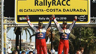 Frédéric Banzet (Managing Director Citroen):
"Was Sébastien und Daniel bei dieser Rallye geleistet haben, ist unglaublich. Drei Wochen nach der Rallye Frankreich und dem doppelten Titelgewinn, hielten sie ihre Motivation hoch und erzielten einen weiteren beeindruckenden Sieg. Als einer der wichtigsten Märkte für Citroen ist der Sieg hier in Spanien besonders wichtig für die Marke. Ich möchte dem ganzen Team gratulieren.", Foto: Sutton