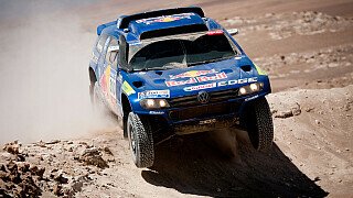 111.147 - Seit 2004 haben alle Race Touareg zusammen 325.537,5 WP-Kilometer absolviert, davon 111.147 bei der Rallye Dakar. Zählt man die Gesamtzeiten aller Zielankünfte zusammen, waren Fahrer und Beifahrer der Marke insgesamt 86 Tage, eine Stunde, 14 Minuten und zwölf Sekunden unterwegs., Foto: Volkswagen Motorsport